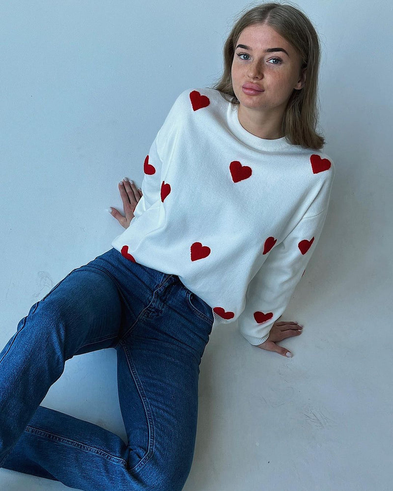 Oversized Hearts Embroidered pullover “Lisa”