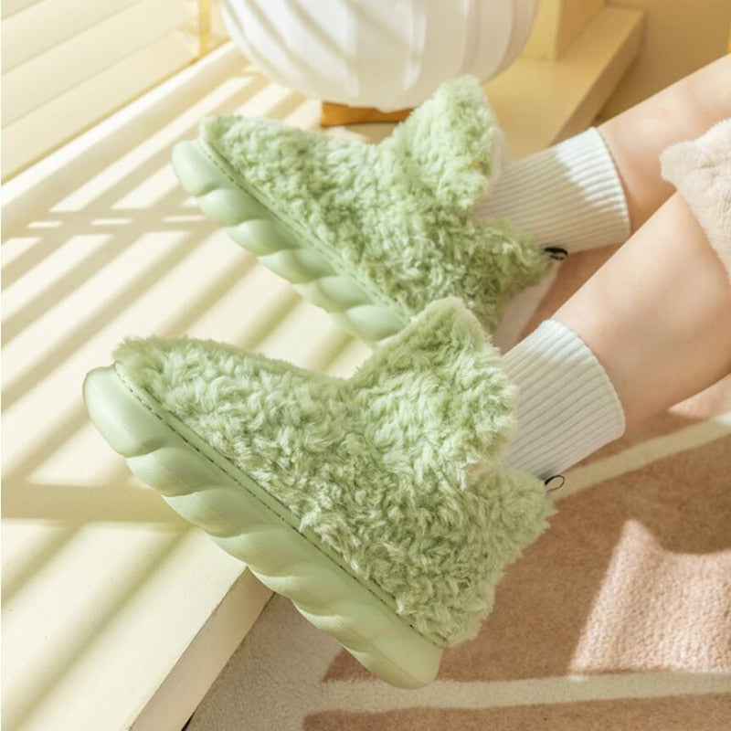 Women’s Fluffy Fleece Boots